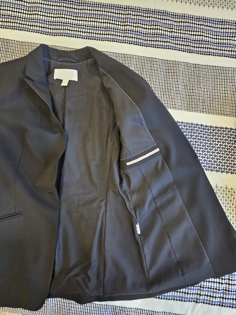 Boss Black Single-Button Women's Tailored Blazer - Picture 7 of 12